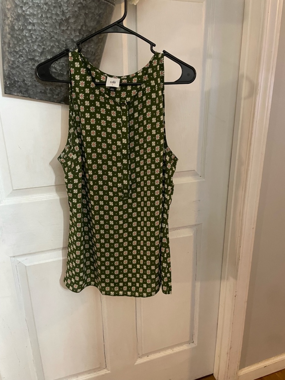 CAbi Green Floral Sleeveless Tank Top